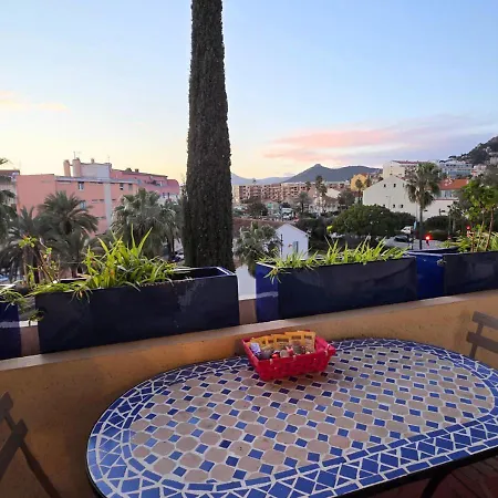 Apartman Climatise - Parking Prive - Emplacement Ideal A Hyères